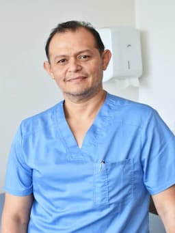 Dr. Ricardo Guillermo Yáñez
